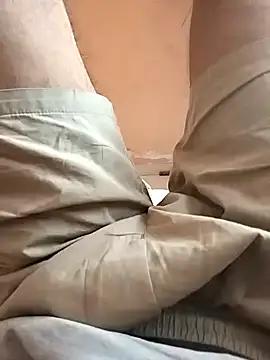 lion271998 online show from February 2026 08:26:01 AM