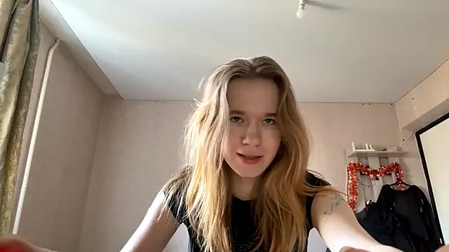 LeomaJee online show from April 2026 11:27:01 AM