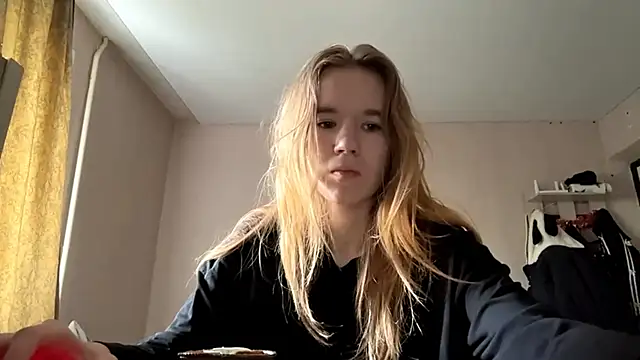 LeomaJee online show from May 2026 01:07:02 PM