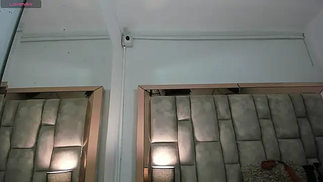 Snapshot of Titan_Moreno_ chatting on May 2026 12:01:01 PM Titan Moreno online show from May 2026 12:01:01 PM