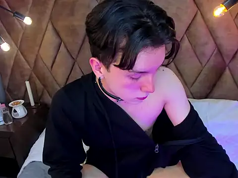 hollannd  online show from April 2026 04:15:02 AM