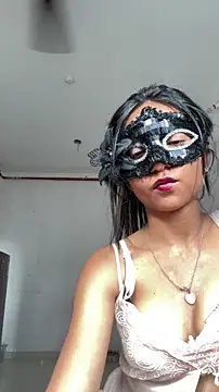 MidnightLoversX online show from May 2026 11:37:01 AM