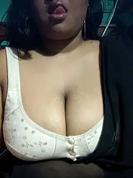 pakhi45 online show from April 2026 06:17:01 PM