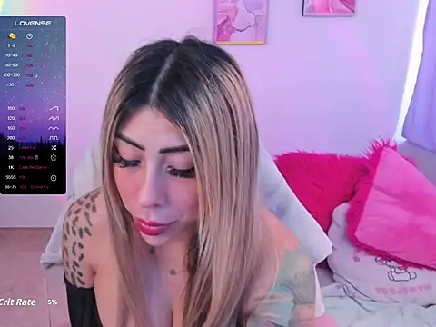 Snapshot of Martina_robertss chatting on June 2026 01:23:02 PM Martina robertss online show from June 2026 01:23:02 PM