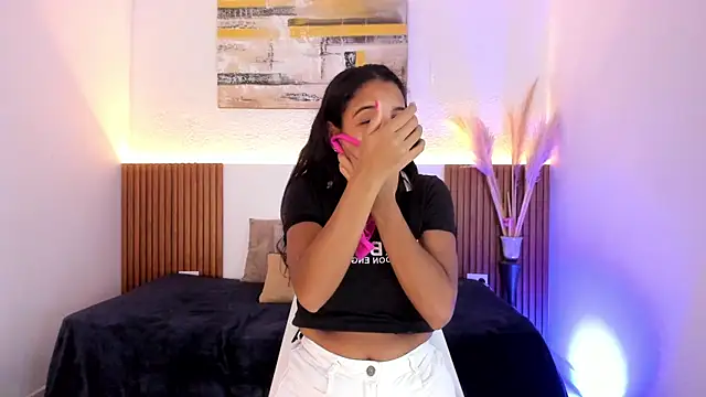 Tiana Glow2 online show from June 2026 08:24:01 PM