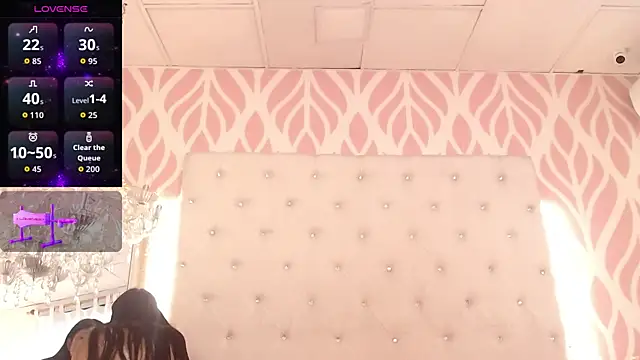 SolAvelary online show from April 2026 12:27:01 PM