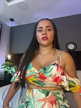 Snapshot of alejandra__garcia chatting on May 2026 03:12:01 AM alejandra garcia online show from May 2026 03:12:01 AM