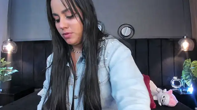 Snapshot of alejandra__garcia chatting on May 2026 03:26:01 AM alejandra garcia online show from May 2026 03:26:01 AM