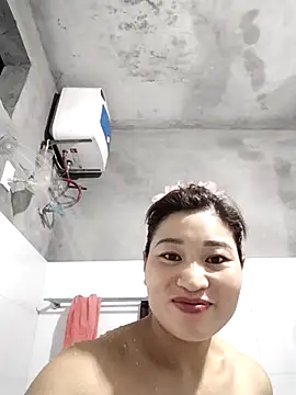 Lilinn  online show from May 2026 12:12:01 PM