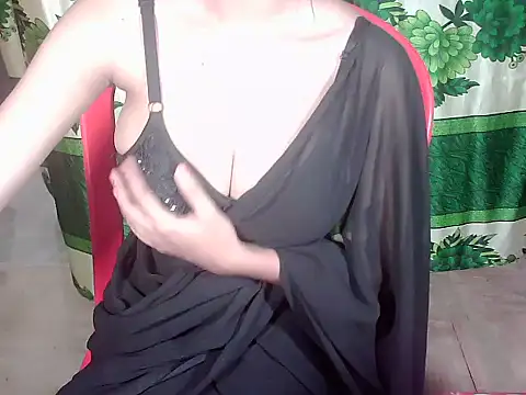 Snapshot of hot-_girls chatting on June 2026 03:21:01 PM hot- girls online show from June 2026 03:21:01 PM