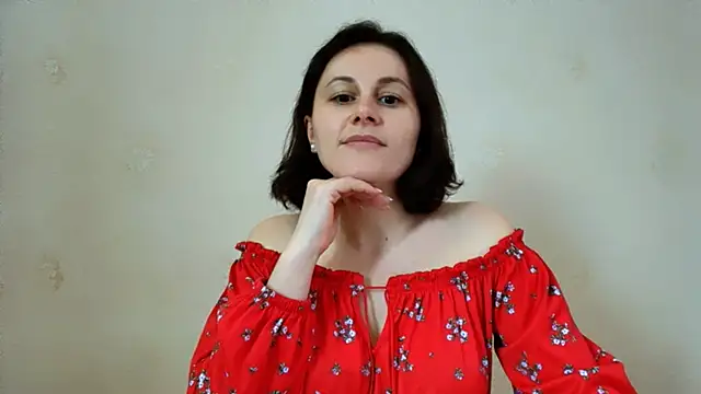 Inessa beauty online show from April 2026 01:09:02 PM