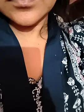 MUSKAN 786786- online show from February 2026 04:19:02 PM