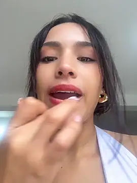 Mia-villalobos online show from June 2026 03:22:01 PM