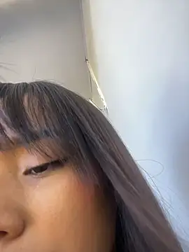 Mia-villalobos online show from July 2026 03:40:01 PM