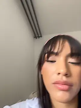 Mia-villalobos online show from August 2026 03:38:02 PM