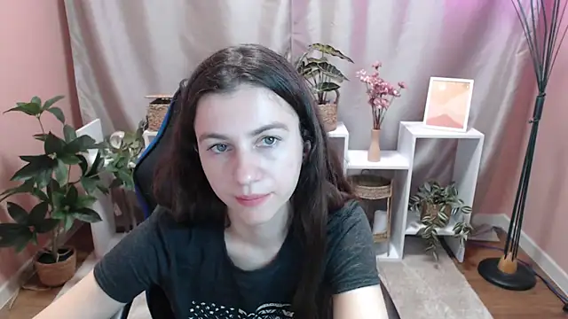 MistyBree online show from May 2026 08:20:01 AM