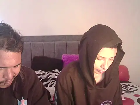 Snapshot of JadeYJacob chatting on March 2026 06:22:01 PM JadeYJacob online show from March 2026 06:22:01 PM