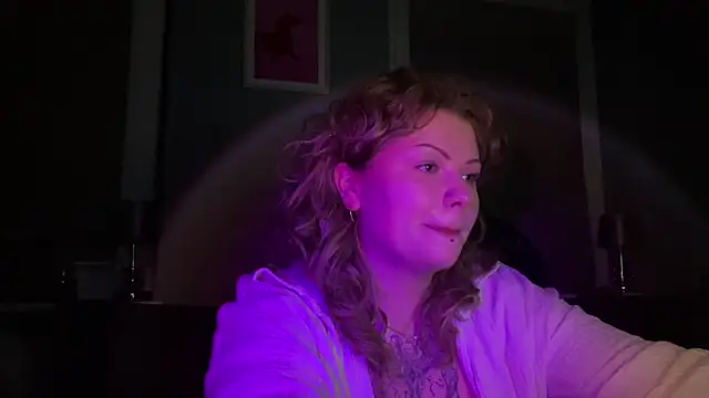 YoungAlina online show from February 2026 06:42:01 PM