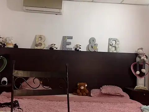 Snapshot of mommy-Milf chatting on March 2026 01:56:02 AM mommy-Milf online show from March 2026 01:56:02 AM