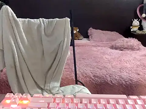 Snapshot of mommy-Milf chatting on March 2026 08:47:02 PM mommy-Milf online show from March 2026 08:47:02 PM