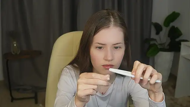 OdiIiaChavarria online show from March 2026 02:13:01 PM