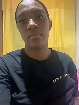 Emi rousse online show from April 2026 07:18:01 PM