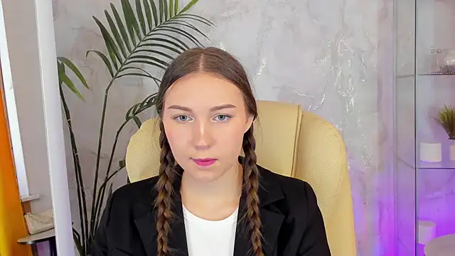 OliviaLang online show from March 2026 11:06:01 AM