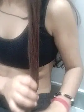 Tanu688 online show from April 2026 07:18:01 PM