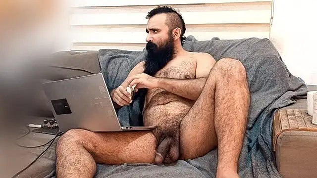 Snapshot of Barba_Negra_Fumador chatting on June 2026 09:59:02 PM Barba Negra Fumador online show from June 2026 09:59:02 PM