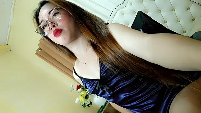 Seductive sophie online show from April 2026 01:51:01 AM