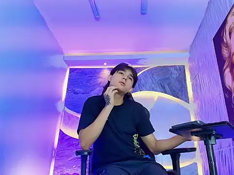 monky 0002 online show from June 2026 08:31:01 PM