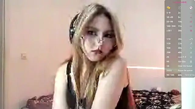 CucKuhta online show from April 2026 08:23:01 AM