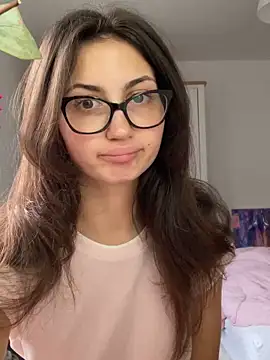 Snapshot of Ellamay06 chatting on March 2026 04:42:01 PM Ellamay06 online show from March 2026 04:42:01 PM