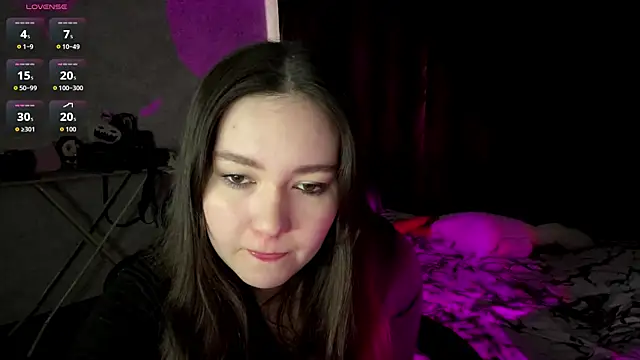 TecnaSanzz online show from April 2026 07:18:01 AM