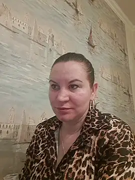 LaraHarper online show from April 2026 09:23:01 PM