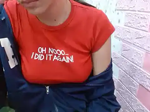 lolit cat online show from April 2026 10:01:02 PM