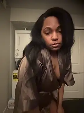 Snapshot of GoddessLiea chatting on March 2026 04:25:01 AM GoddessLiea online show from March 2026 04:25:01 AM