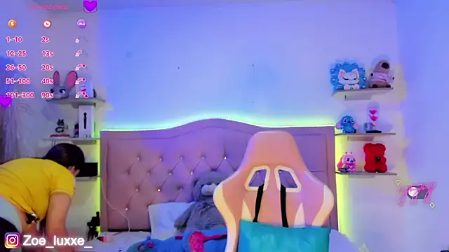 Zoe Luxxe  online show from May 2026 12:16:02 AM