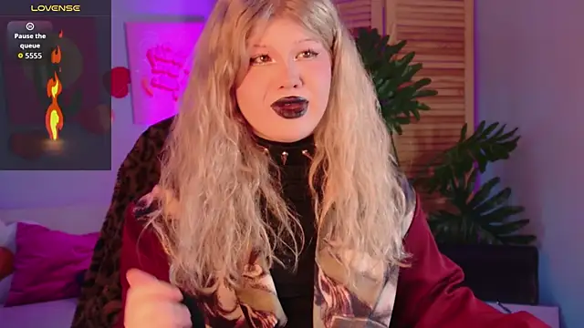 LilithNlsn online show from April 2026 12:16:02 AM