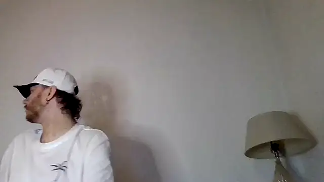 TallHungandCloudy69 online show from April 2026 04:22:01 AM