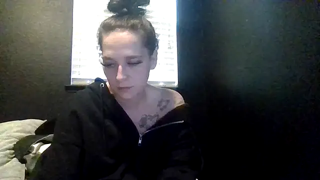 Snapshot of TallHungandCloudy69 chatting on May 2026 01:56:01 AM TallHungandCloudy69 online show from May 2026 01:56:01 AM