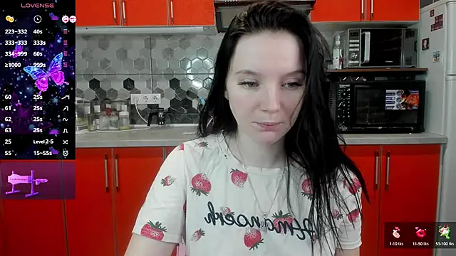 Snapshot of Mary_Blu chatting on January 2025 11:17:01 PM Mary Blu online show from January 2025 11:17:01 PM