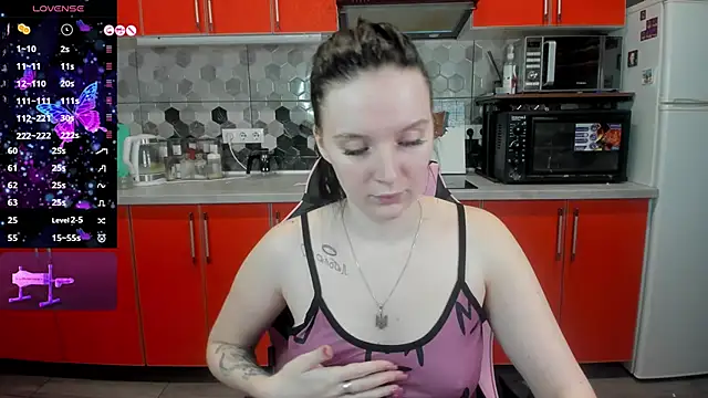 Snapshot of Mary_Blu chatting on January 2025 02:19:01 AM Mary Blu online show from January 2025 02:19:01 AM