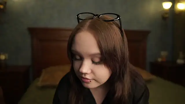 LeahAllsop online show from March 2026 03:00:02 AM