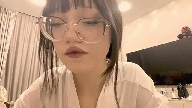 LoidaTrytten online show from March 2026 06:14:01 PM