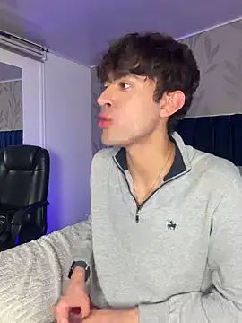 Snapshot of MatthewMoore_ chatting on March 2026 12:59:02 AM MatthewMoore online show from March 2026 12:59:02 AM