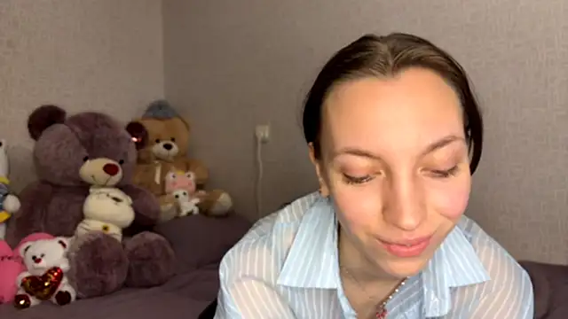 YangReifer online show from March 2026 08:19:02 PM