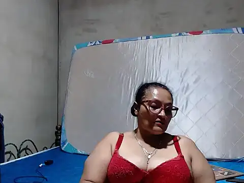  BellaNocturna online show from April 2026 01:03:01 AM