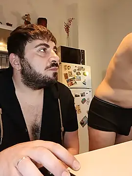 bear skinny online show from June 2026 10:12:01 PM