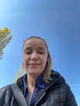 MONICANIX online show from April 2026 01:12:02 PM